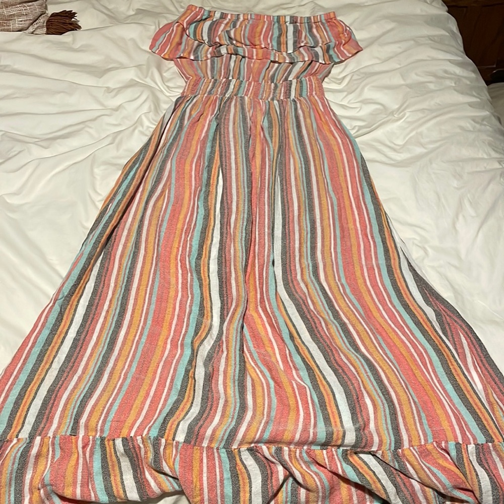 Light weight strapless dress